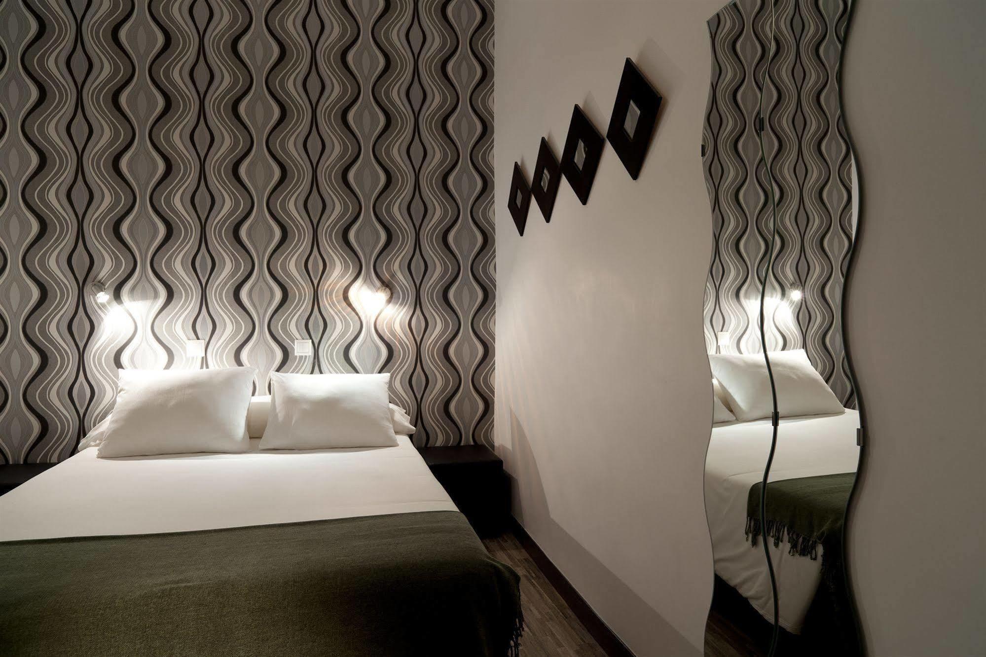 Hostal Gala Madrid Exteriér fotografie